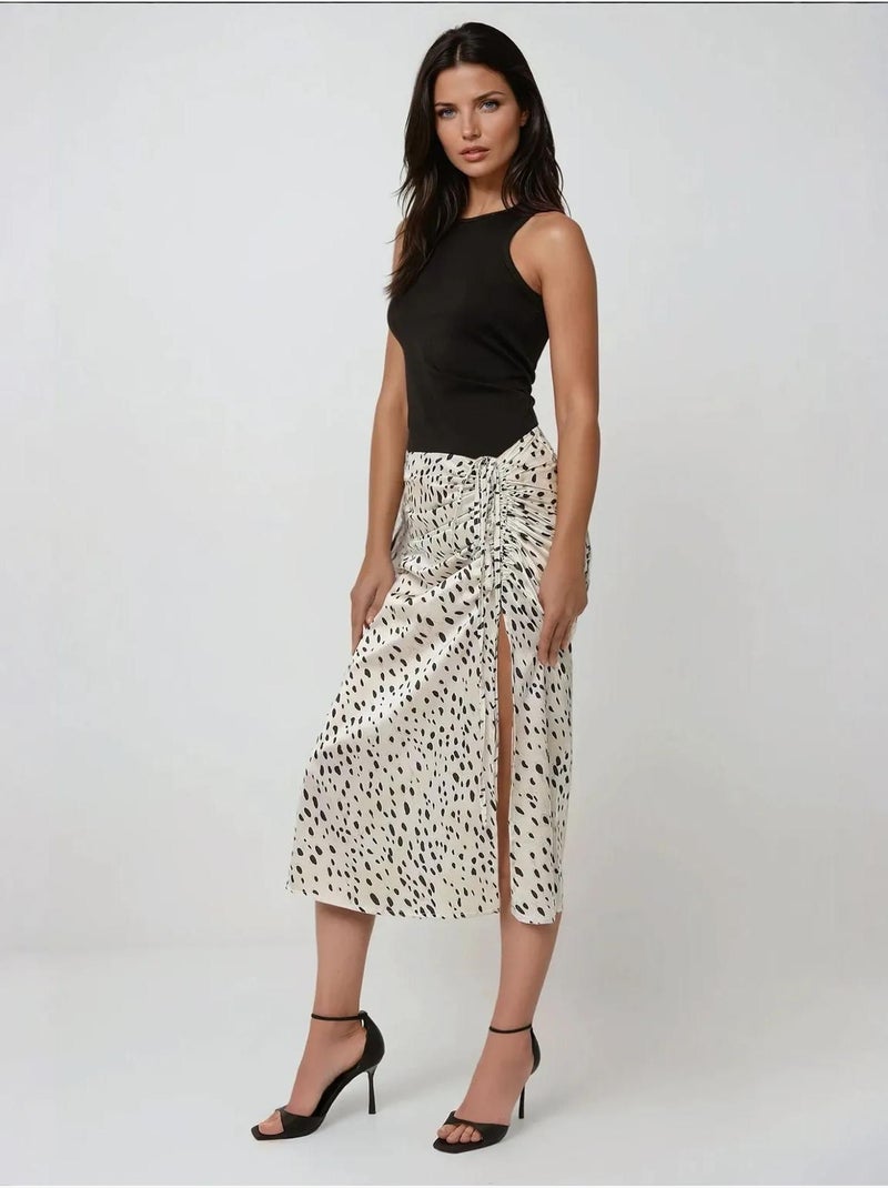 Jupe midi moulante en satin imprimé avec fente Multicolore - Kiabi