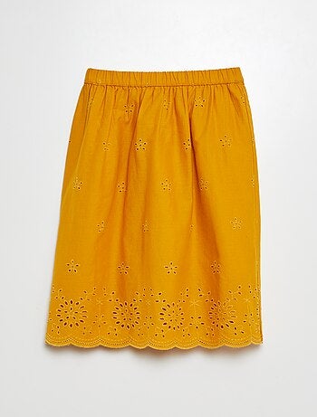 Jupe motifs dentelle