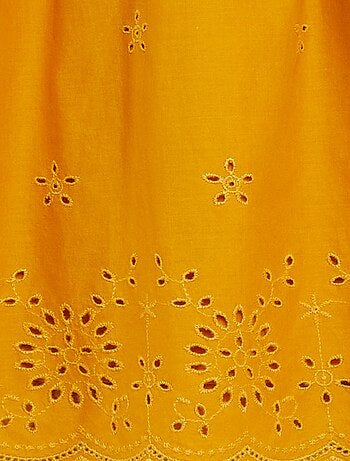 Jupe motifs dentelle