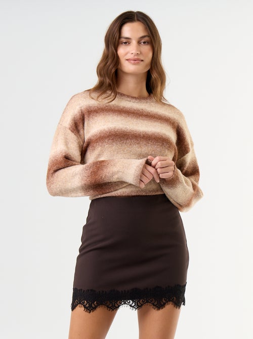 Jupe short avec dentelle à la base - Kiabi