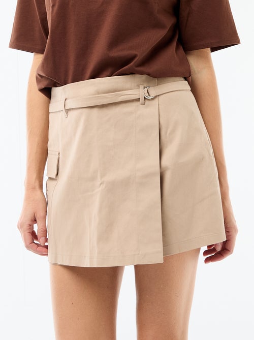 Jupe short courte avec ceinture - Kiabi