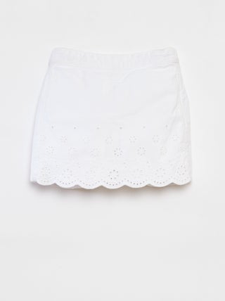Jupe short en denim avec broderies anglaises