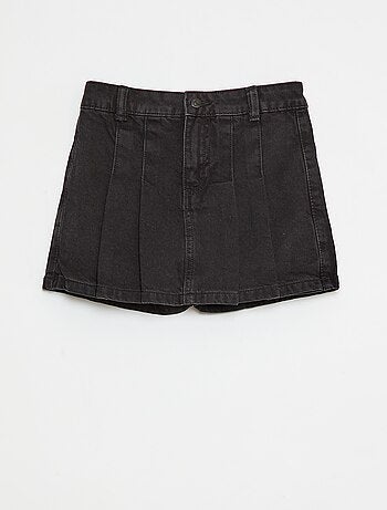 Jupe short en denim plissé