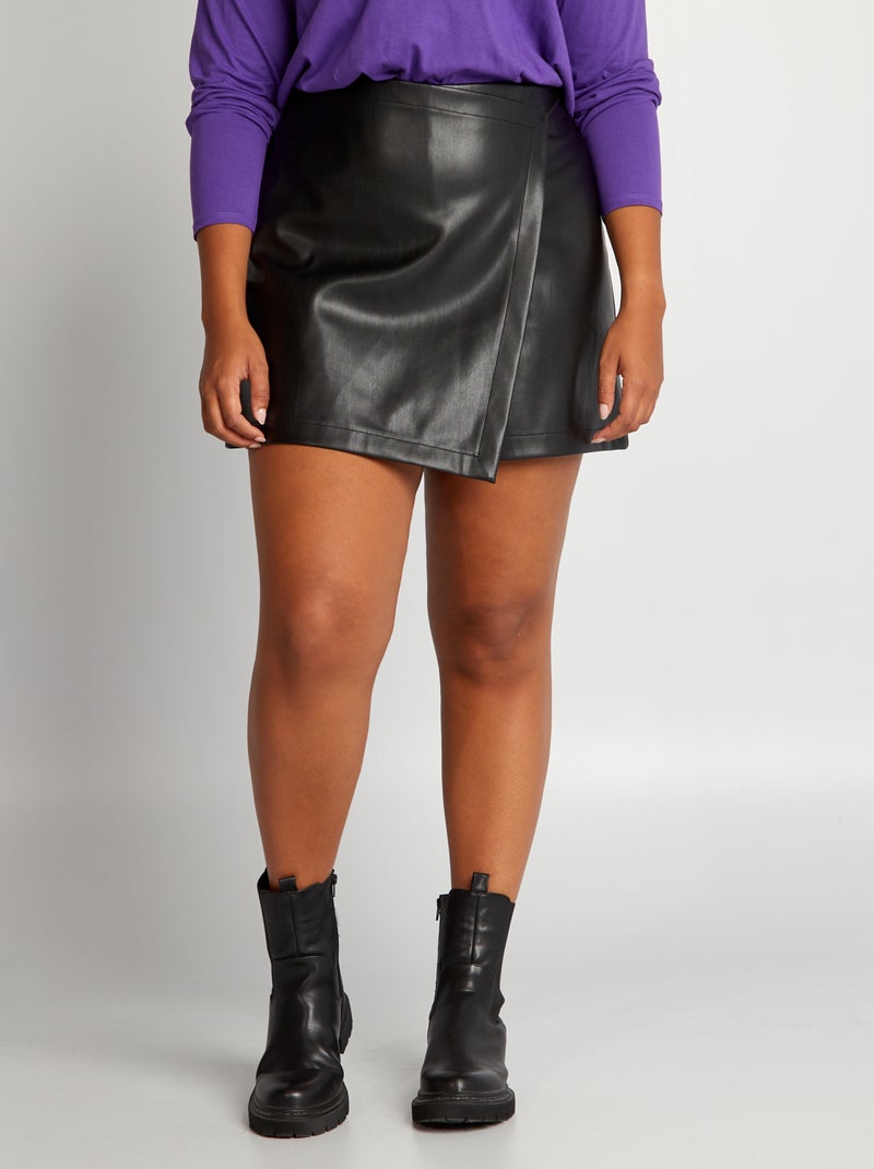 Jupe short en simili à taille élastique noir - Kiabi