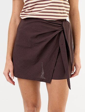 Jupe short léger avec ceinture à nouer