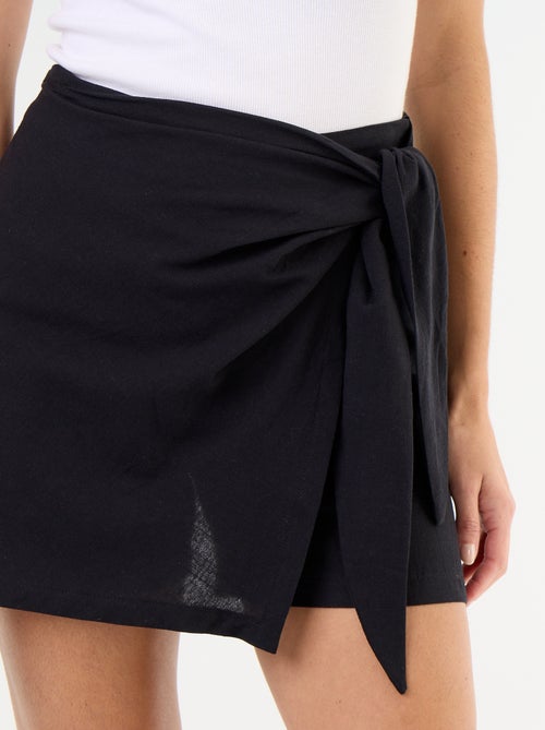 Jupe short léger avec ceinture à nouer - Kiabi Jupe short léger avec ceinture à nouer - Kiabi