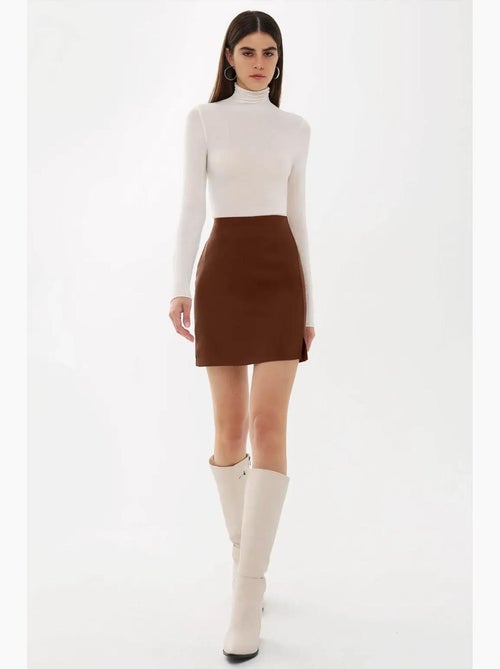 Jupe taille haute fendue sur le côté hiccup - Kiabi Jupe taille haute fendue sur le côté hiccup - Kiabi