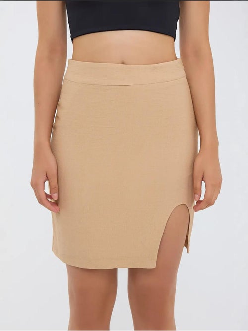 Jupe taille haute sans coutures avec fente hiccup - Kiabi Jupe taille haute sans coutures avec fente hiccup - Kiabi