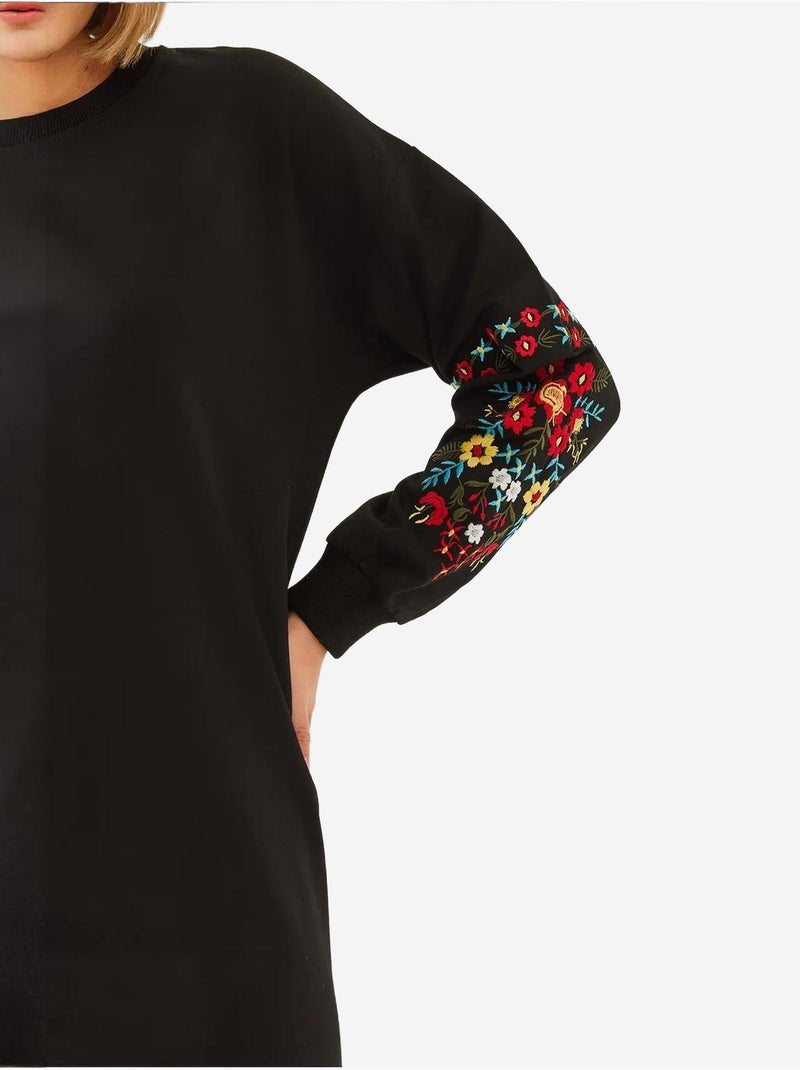 Jurk met geborduurd detail lucci Zwart - Kiabi