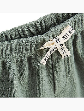 Kinderset: t-shirt en korte broek van badstof met een grappige crocro-print.