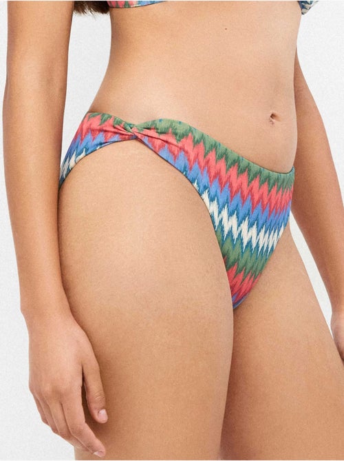 Klassieke bikini slip met zigzag patroon - Kiabi Klassieke bikini slip met zigzag patroon - Kiabi