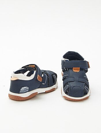 Klittenbandsandalen