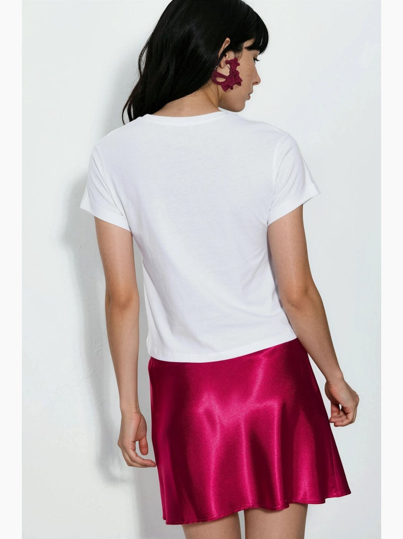 Kort t-shirt met ronde hals en print busem Wit - Kiabi