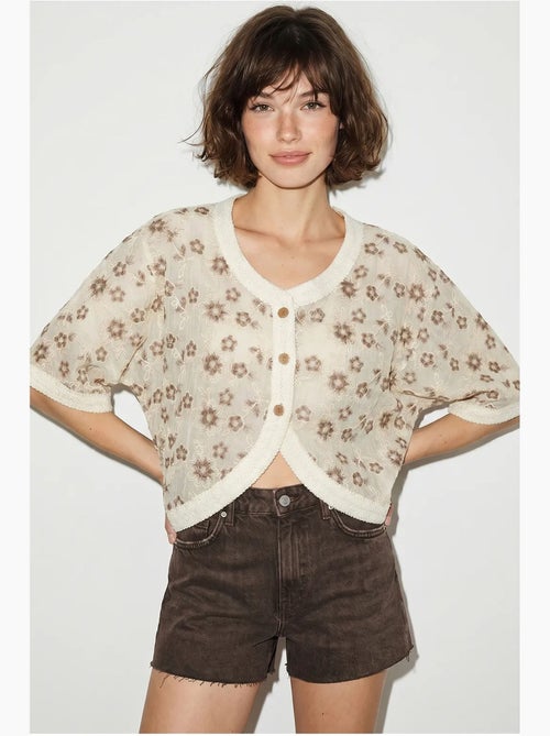 Kort vest met bloemenjacquard lucci - Kiabi Kort vest met bloemenjacquard lucci - Kiabi