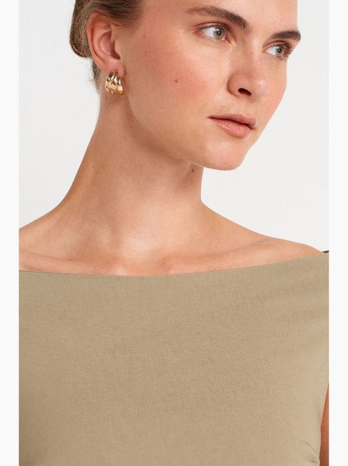Korte bodycon bardot-jurk dilvin - Kiabi Korte bodycon bardot-jurk dilvin - Kiabi