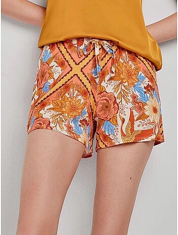 Korte broek met oosters patroon