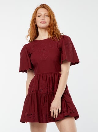 Korte effen jurk met broderie anglaise