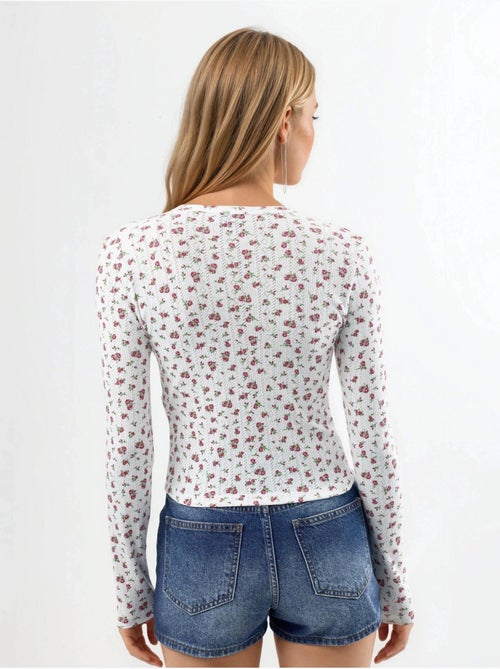 Korte geribbelde blouse met bloemen en knoopsluiting busem - Kiabi