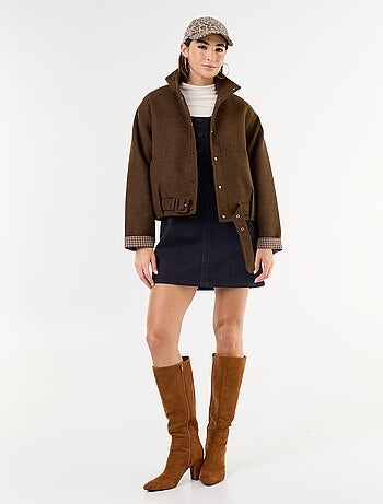 Korte jas met wollook en geïntegreerde riem