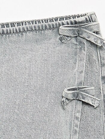 Korte jeans rok-short met knopen