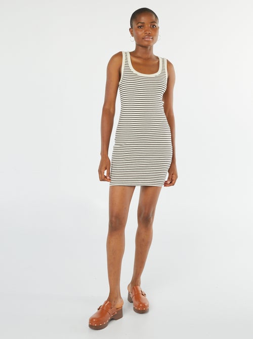 Korte jurk van ribtricot - Kiabi