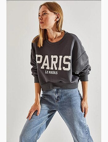 Korte katoenen sweater met ronde hals en tekstprint op de voorkant. Lucci