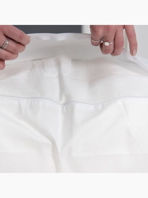 Kussenbeschermer tegen bedwantsen en huisstofmijt – Future Home - Kiabi Kussenbeschermer tegen bedwantsen en huisstofmijt – Future Home - Kiabi