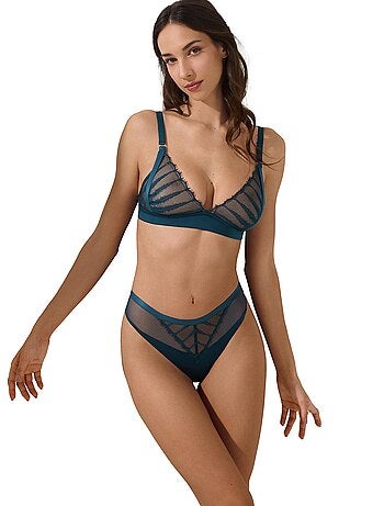 Laag uitgesneden braziliaans lovelace