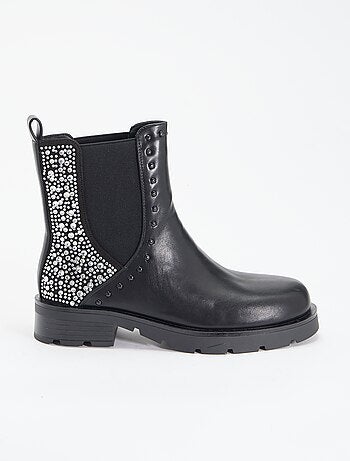 Laarzen met studs en strass-details