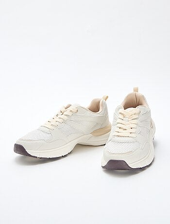 Lage sneakers in hardloopstijl