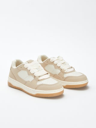 Lage sneakers in skatemodel