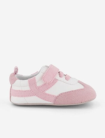 Lage sneakers met klittenband- en vetersluiting