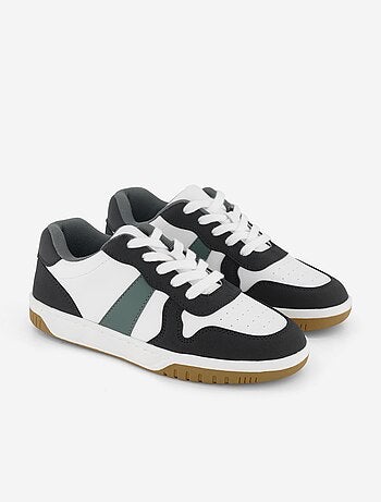 Lage sneakers met veters