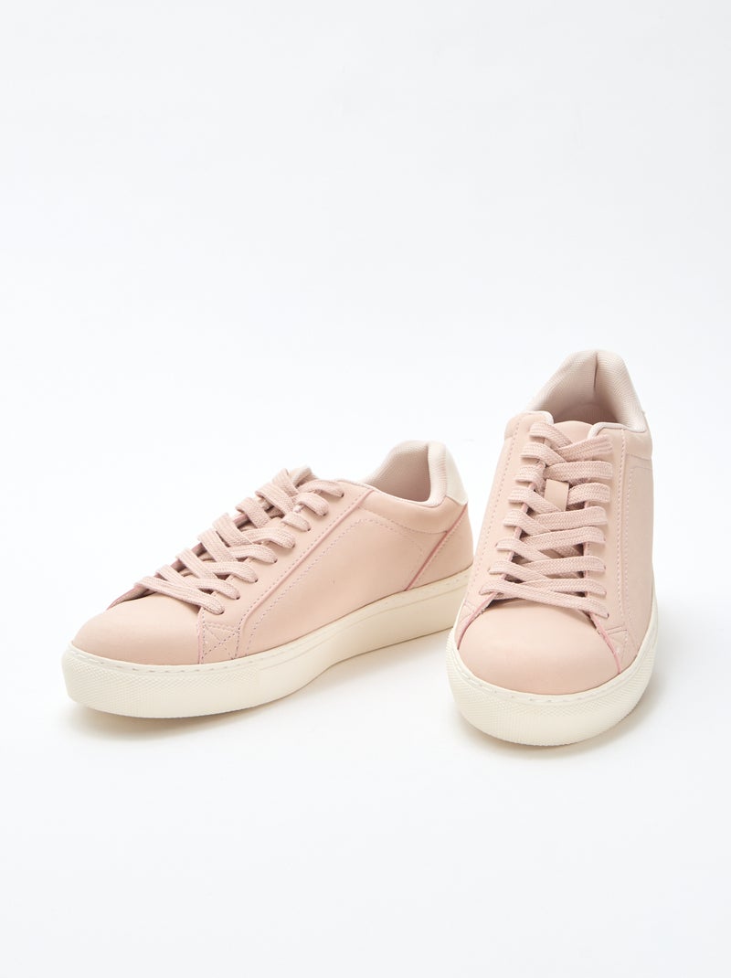 Lage sneakers van glanzende suèdine Biege - Kiabi