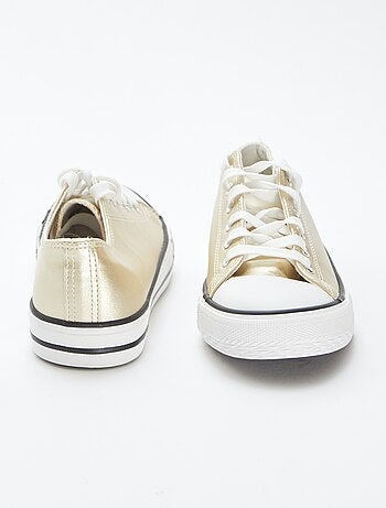 Lage sneakers van goudkleurig imitatieleer