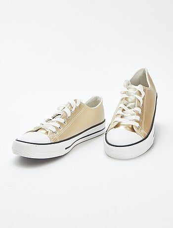 Lage sneakers van goudkleurig imitatieleer