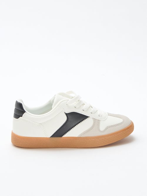 Lage sneakers van suède met contrasterend inzetstuk - Kiabi