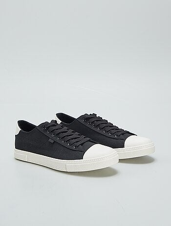 Lage, stoffen sneakers