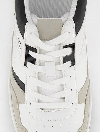 Lage vetersneakers