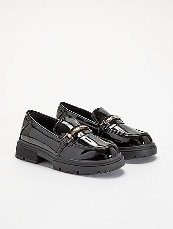 Lakmocassins met gekartelde zolen