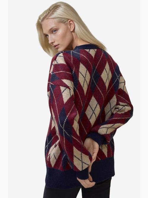 Lang v-hals geometrisch gebreid vest met knopen hiccup - Kiabi Lang v-hals geometrisch gebreid vest met knopen hiccup - Kiabi