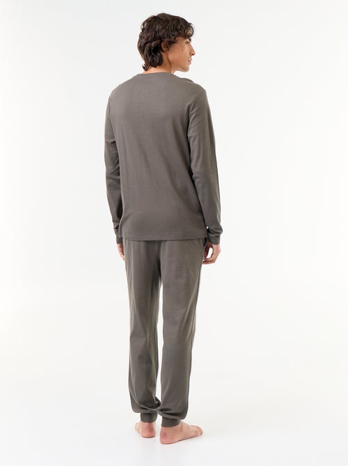 Lange 2-delige pyjamaset met T-shirt en broek - Kiabi Lange 2-delige pyjamaset met T-shirt en broek - Kiabi