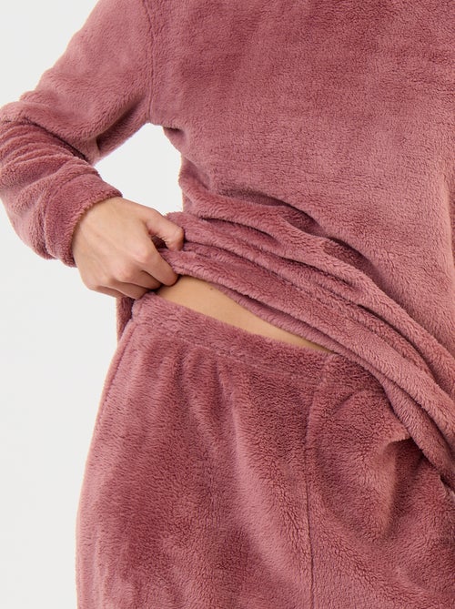 Lange fleece pyjama T-shirt + broek - 2-delig - Kiabi Lange fleece pyjama T-shirt + broek - 2-delig - Kiabi