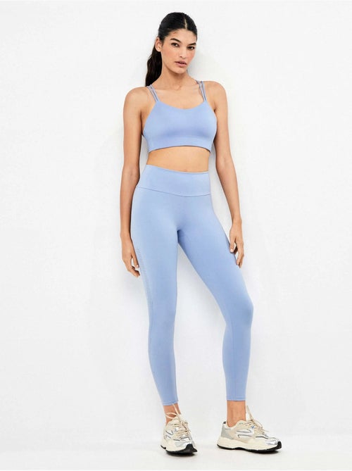 Lange legging gemaakt van vormgevend materiaal dat definieert en styliseert - Kiabi Lange legging gemaakt van vormgevend materiaal dat definieert en styliseert - Kiabi