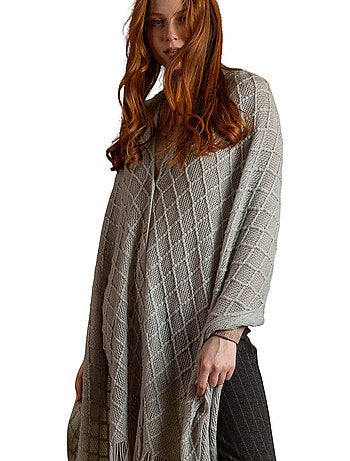 Lange poncho punto