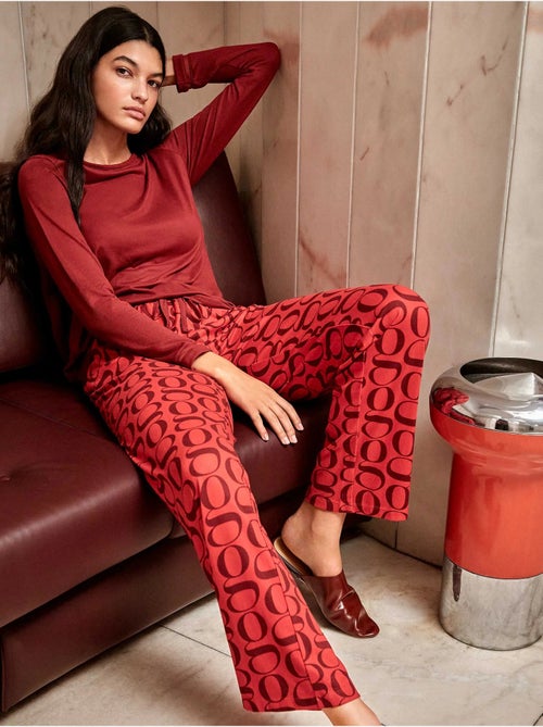 Lange pyjama met bedrukte monogram broek - Kiabi Lange pyjama met bedrukte monogram broek - Kiabi