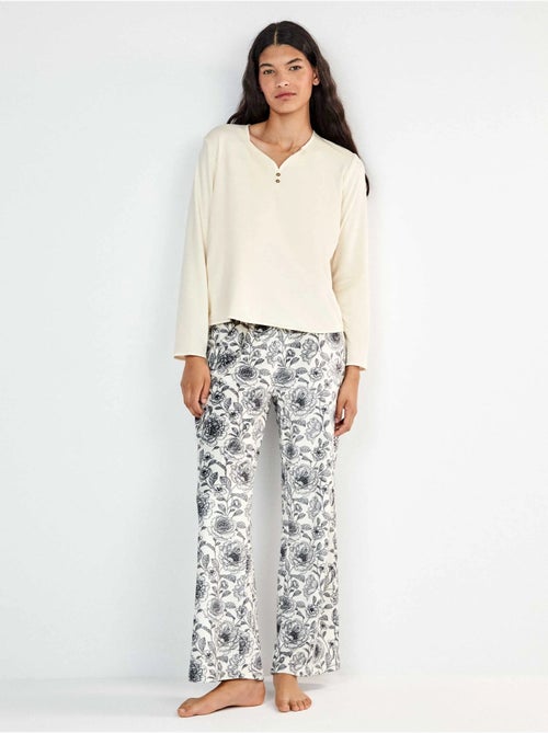 Lange pyjama met contrasterende bedrukte broek. - Kiabi Lange pyjama met contrasterende bedrukte broek. - Kiabi