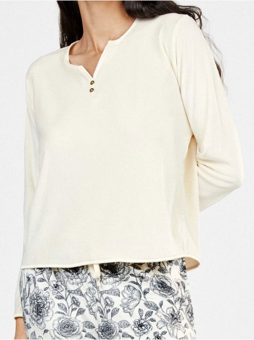 Lange pyjama met contrasterende bedrukte broek. - Kiabi Lange pyjama met contrasterende bedrukte broek. - Kiabi