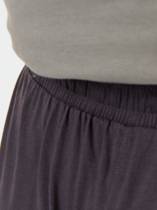 Lange pyjamaset T-shirt en broek - 2-delig - Kiabi Lange pyjamaset T-shirt en broek - 2-delig - Kiabi
