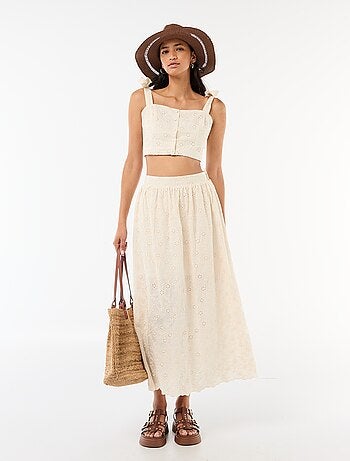 Lange rok met Engels borduurwerk